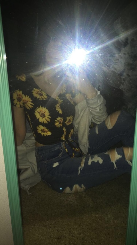 ally_downhill101 onlyfans leaked picture 1