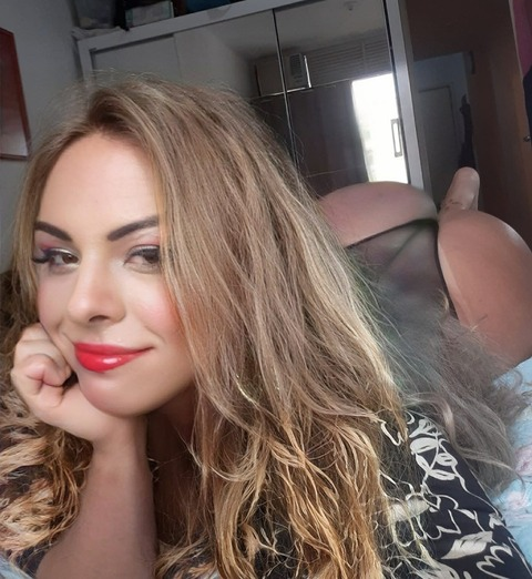 claudiafayer onlyfans leaked picture 1