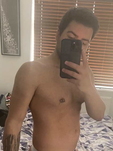 loganacarter onlyfans leaked picture 1