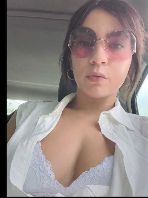 missbelka99 onlyfans leaked picture 2