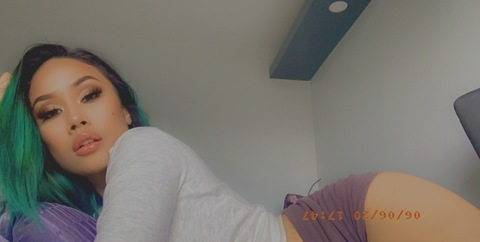 mommymilfiger onlyfans leaked picture 2