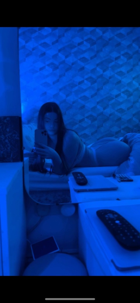 uncensoredbabes8 onlyfans leaked picture 1