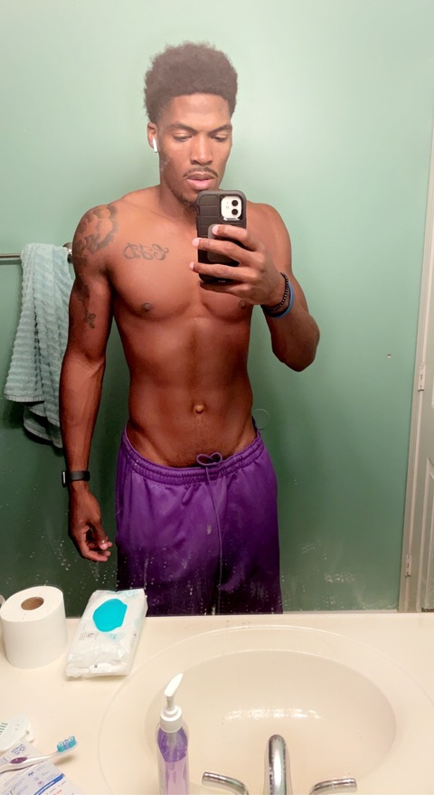 zeustv onlyfans leaked picture 2